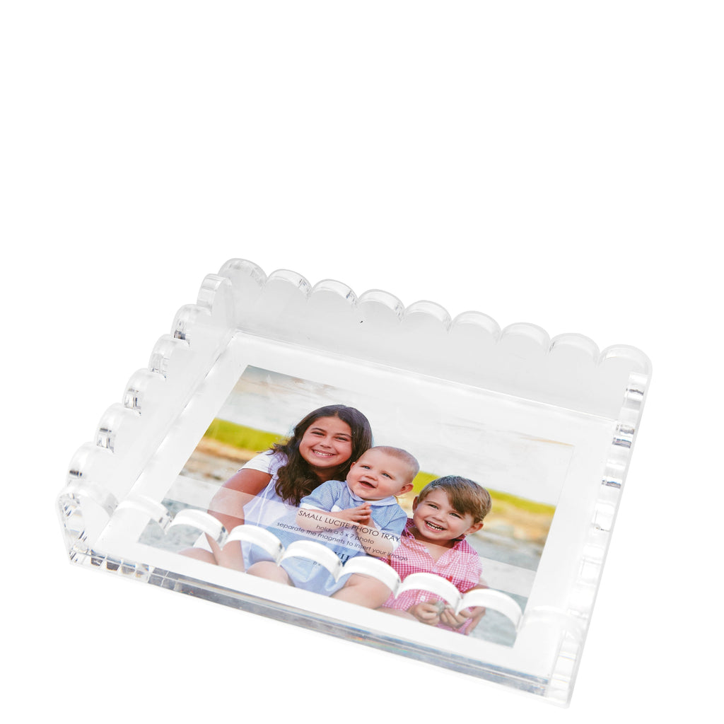 Tara Wilson Scallop Clear 7*9 Photo Tray - Charles Mayer