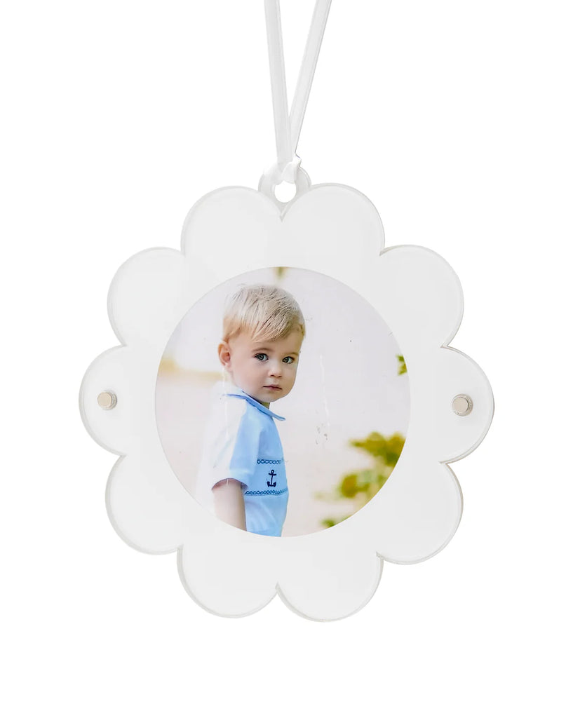 Tara Wilson Daisy Ornament - Charles Mayer