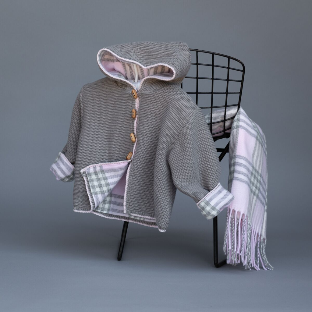 A Soft Idea Cotton Seedstitch Grey Hoodie With Plaid Lining - Charles Mayer