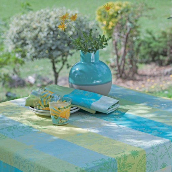 Garnier Thiebaut Mille Alcees Narcisse 69*69 Tablecloth - Charles Mayer