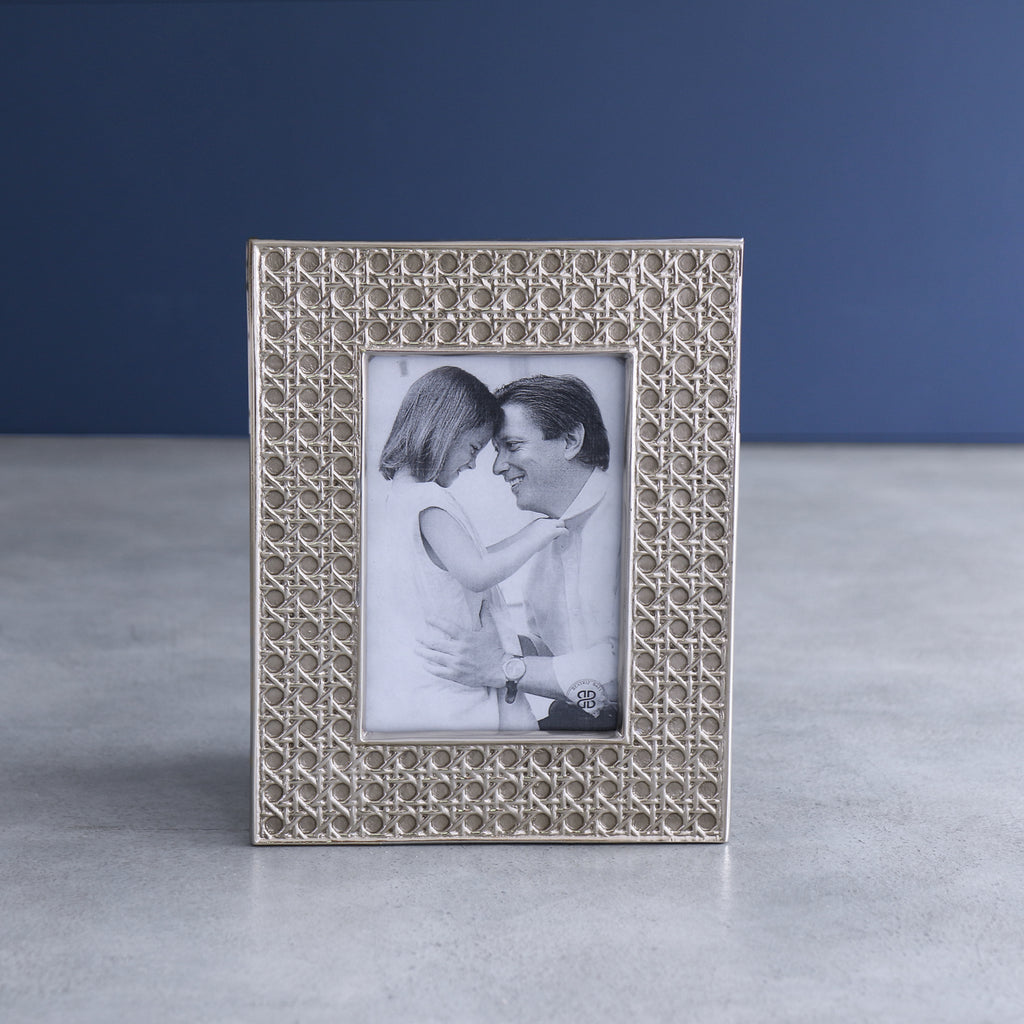 Beatriz Ball Sierra Modern Modern Rattan Gold 4*6 Frame - Charles Mayer