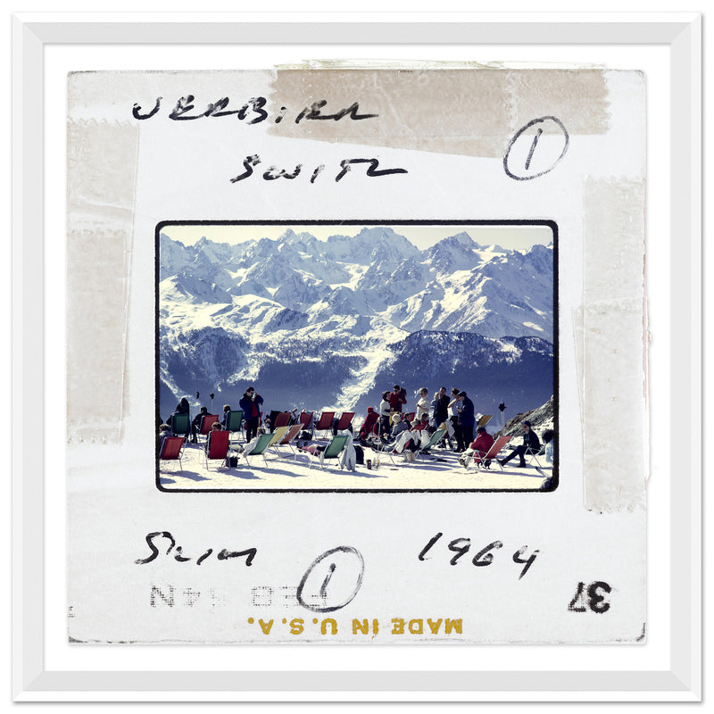 Soicher Marin Lounging In Verbier, Slim Aarons - Charles Mayer