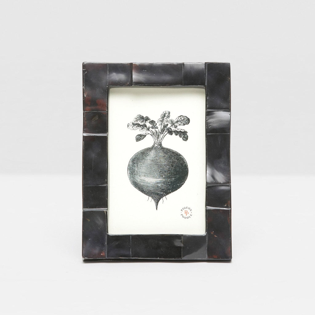 Pigeon And Poodle Lesina Black Pen Shell 4*6 Frame - Charles Mayer
